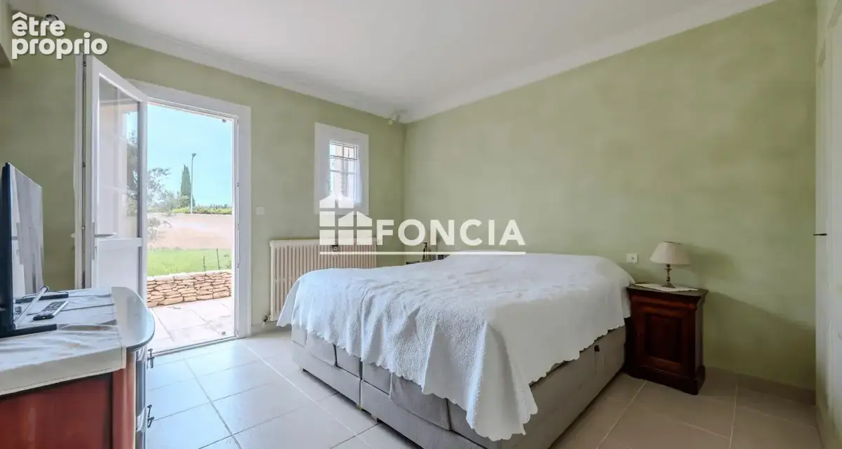Entraigues sur la Sorgue maison 220 m² avec Piscine 2800 m² de terrain - photo 7