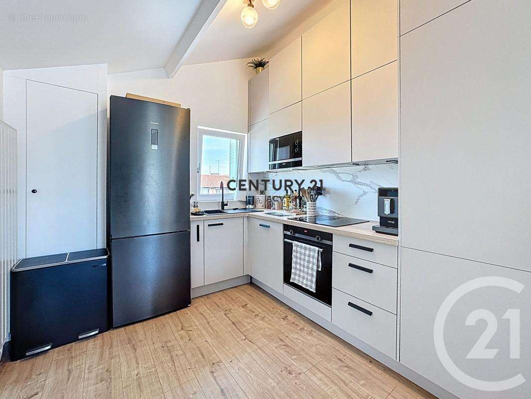 Appartement à MAISONS-ALFORT