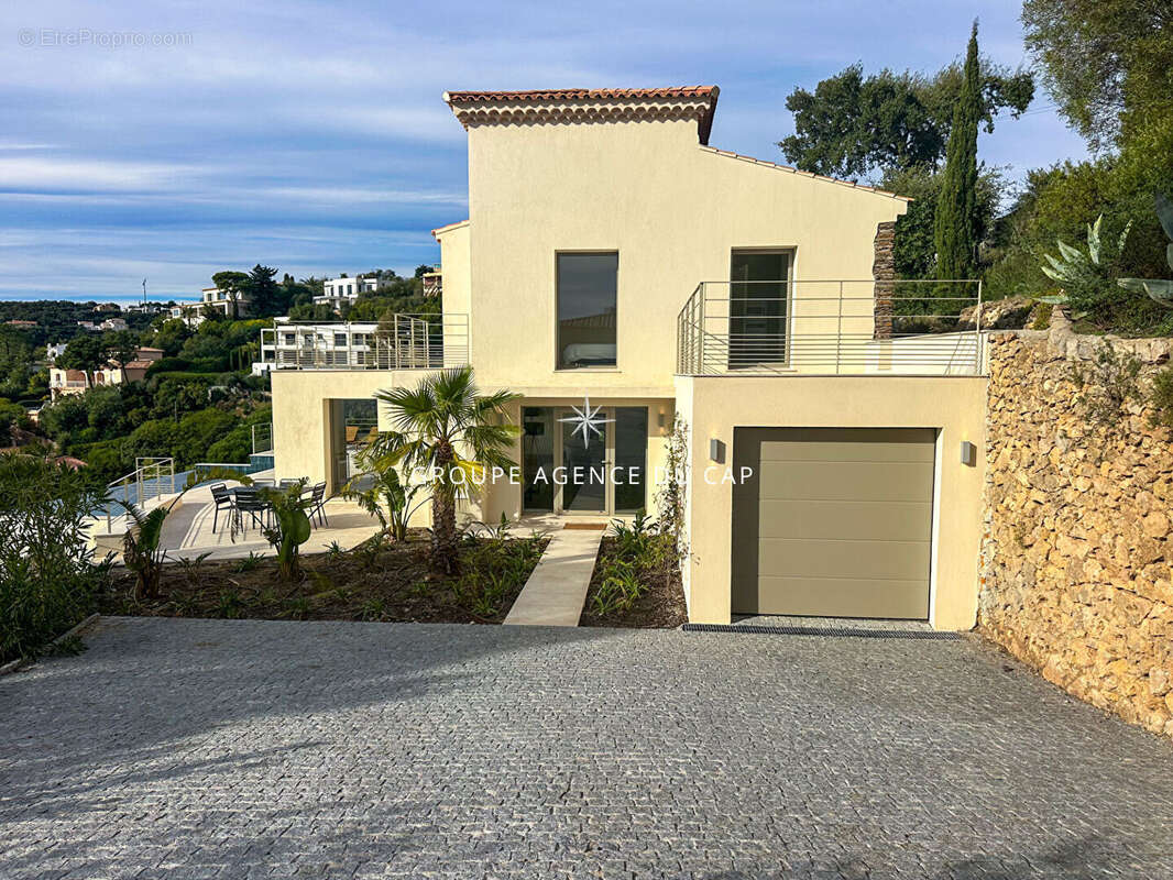 Maison à LES ISSAMBRES