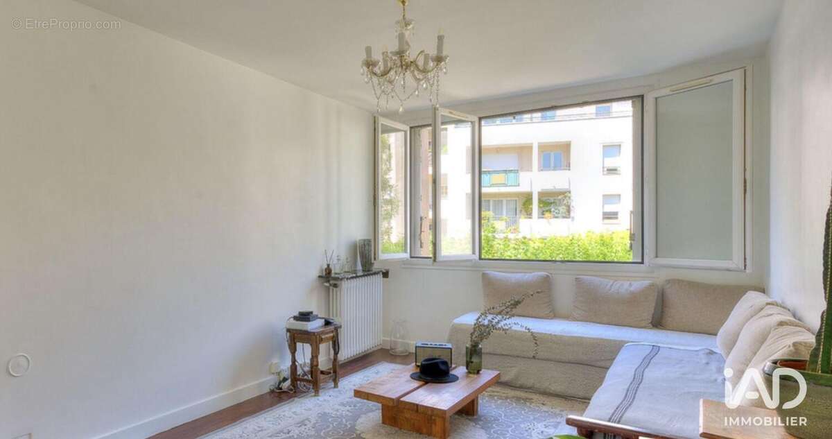Photo 2 - Appartement à ISSY-LES-MOULINEAUX