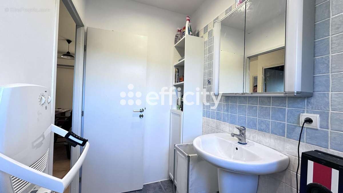 Maison à SAINT-PAUL-TROIS-CHATEAUX