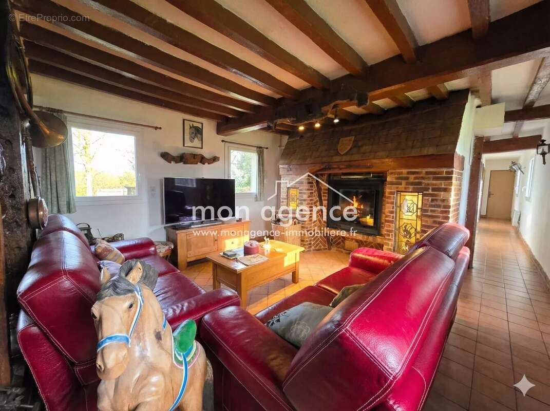 Maison à NEUFCHATEL-EN-BRAY