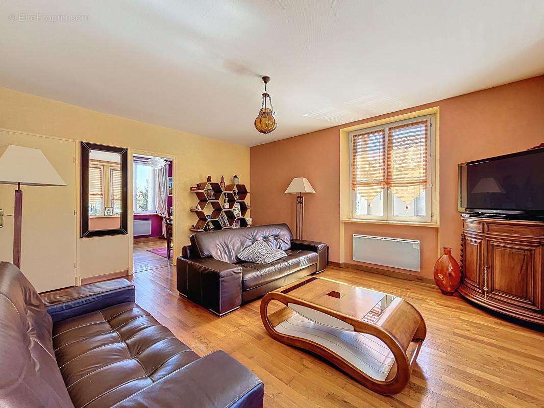 Maison à TOURNON-SUR-RHONE