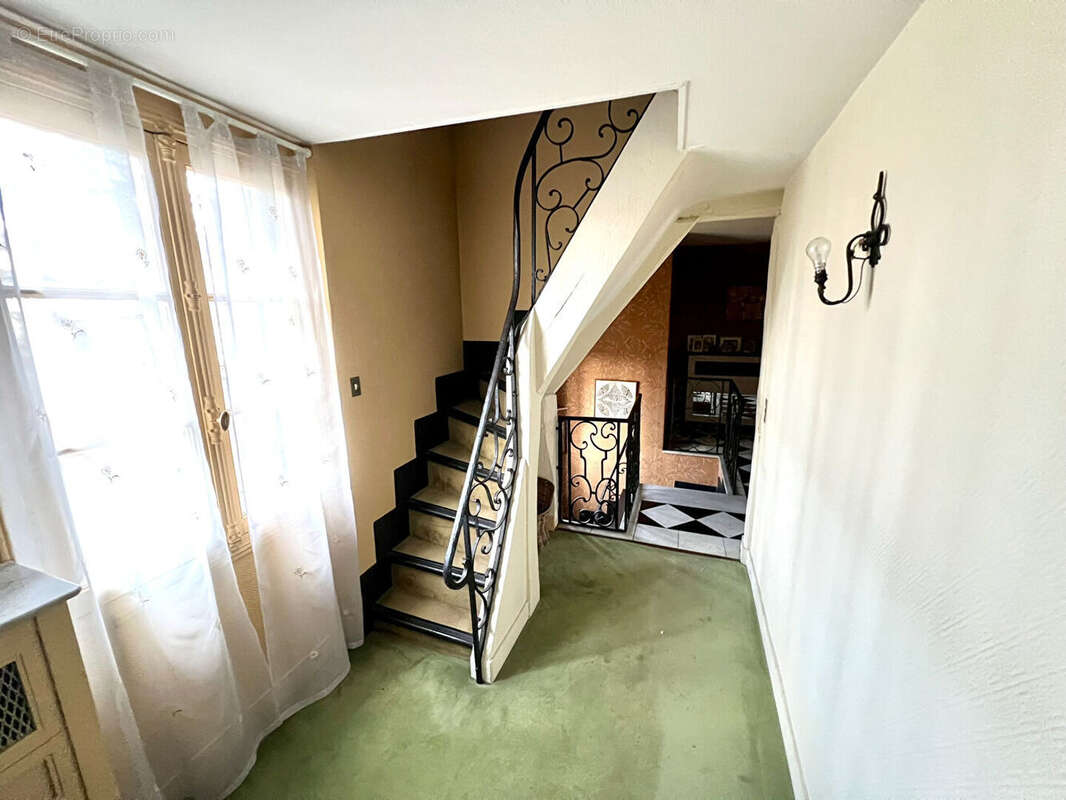 Maison à BEAUCHAMP