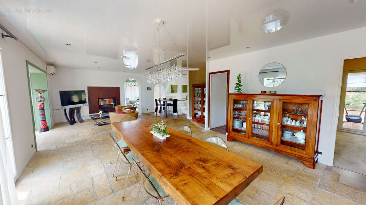 Maison 7 pièces sur sous-sol et avec vue dégagée - photo 4