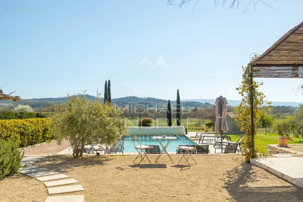 Maison à ROUSSILLON