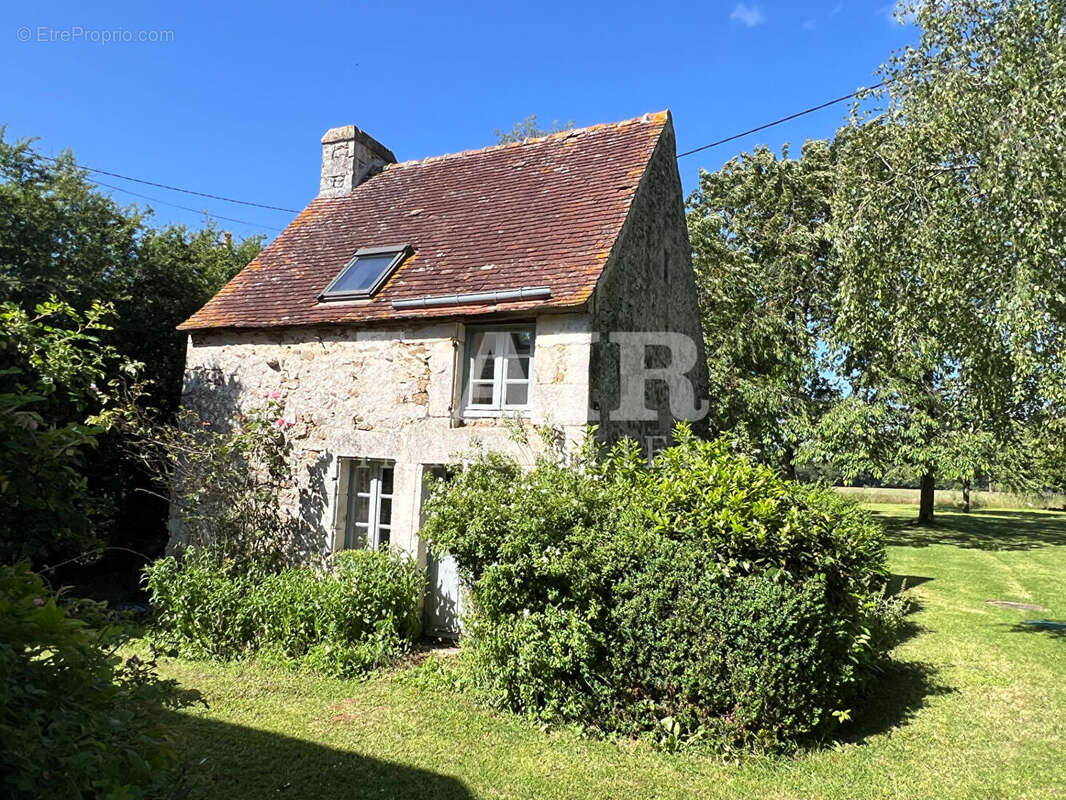 Maison 10 minutes d'Ecouché et d'Argentan, annexe et jardin. Réf: E15353 - photo 3