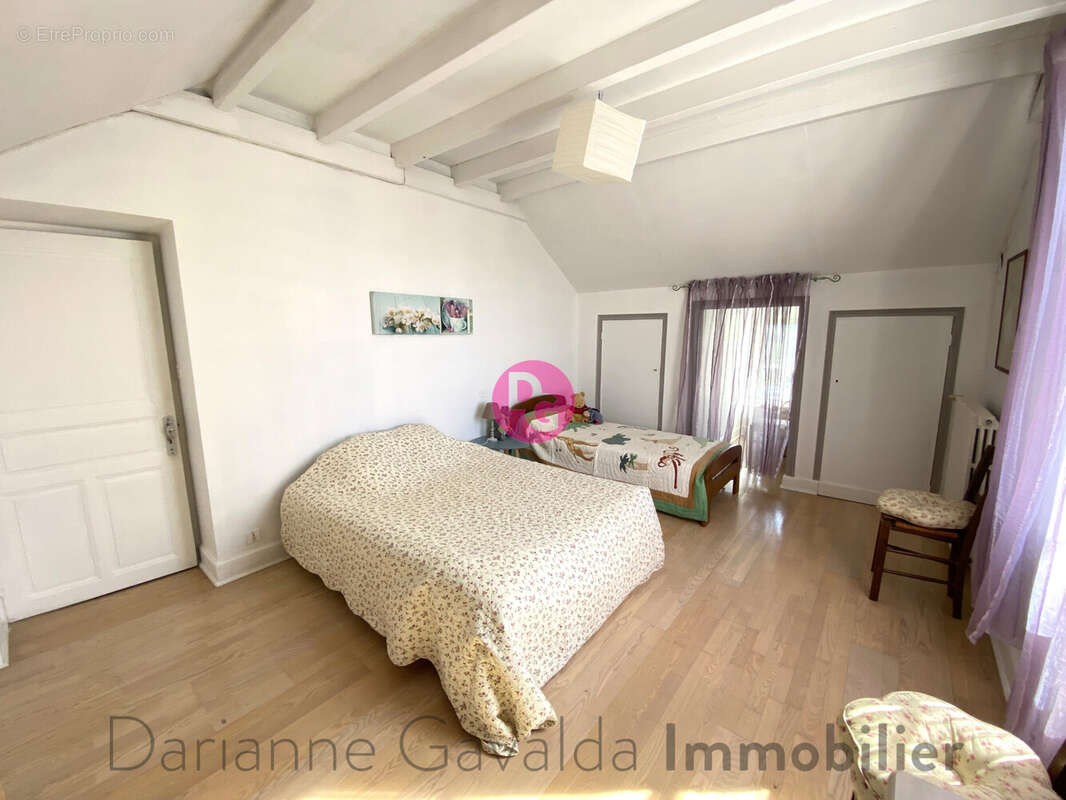 Maison à MONTBAZENS