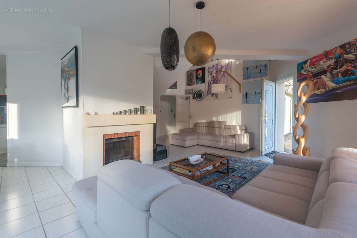 Maison à CARIGNAN-DE-BORDEAUX