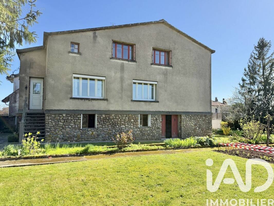 Photo 1 - Maison à LA CHATAIGNERAIE