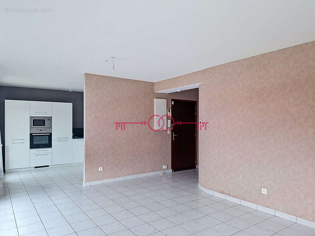 Proximité HOPITAL, bel appartement de type 3 - photo 2