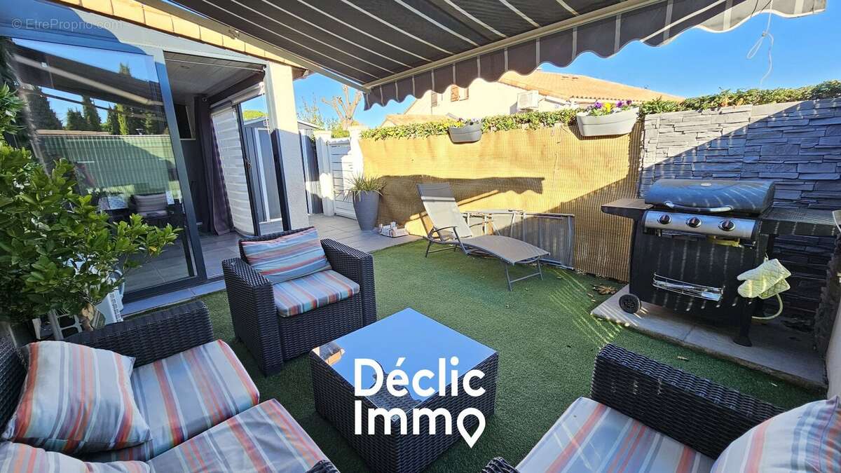 Maison à VIC-LA-GARDIOLE