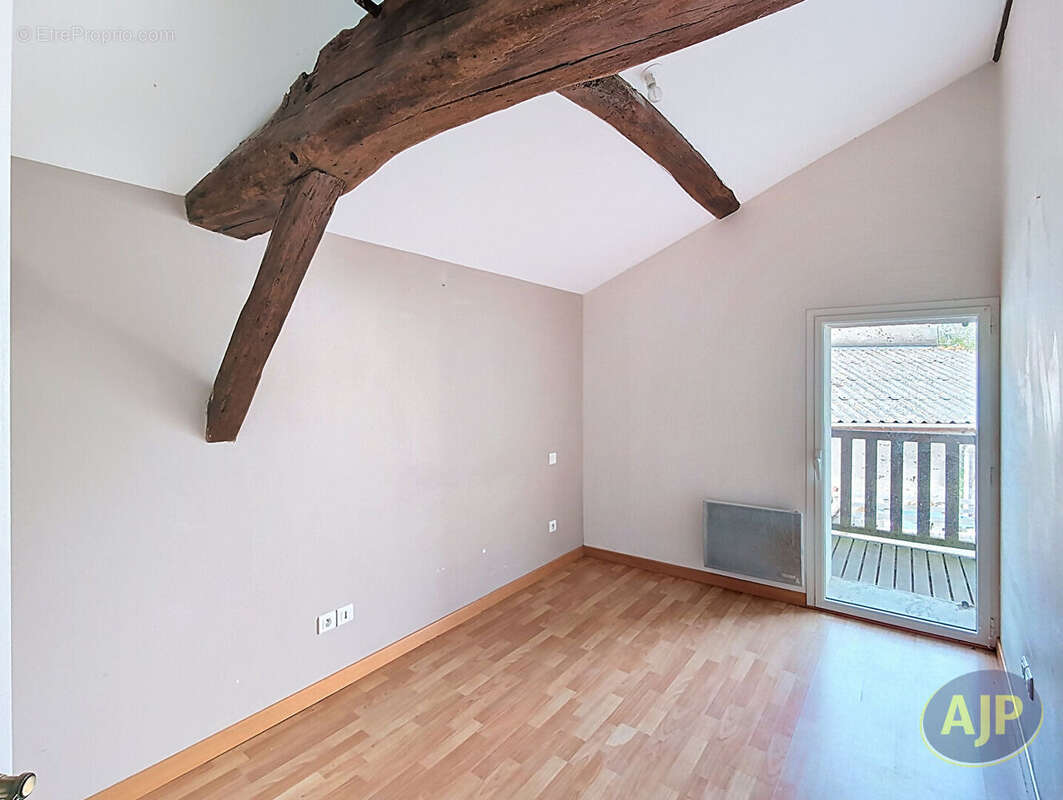 Maison à SAINT-ANDRE-TREIZE-VOIES