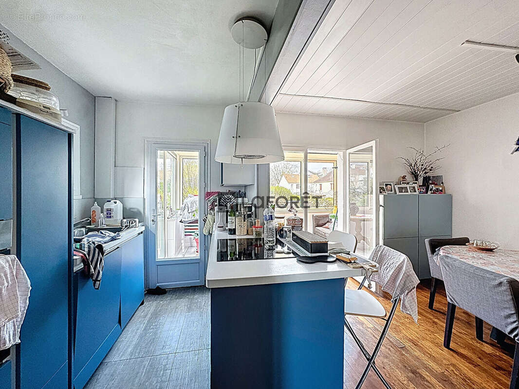 Maison à SAINT-ETIENNE-DU-ROUVRAY