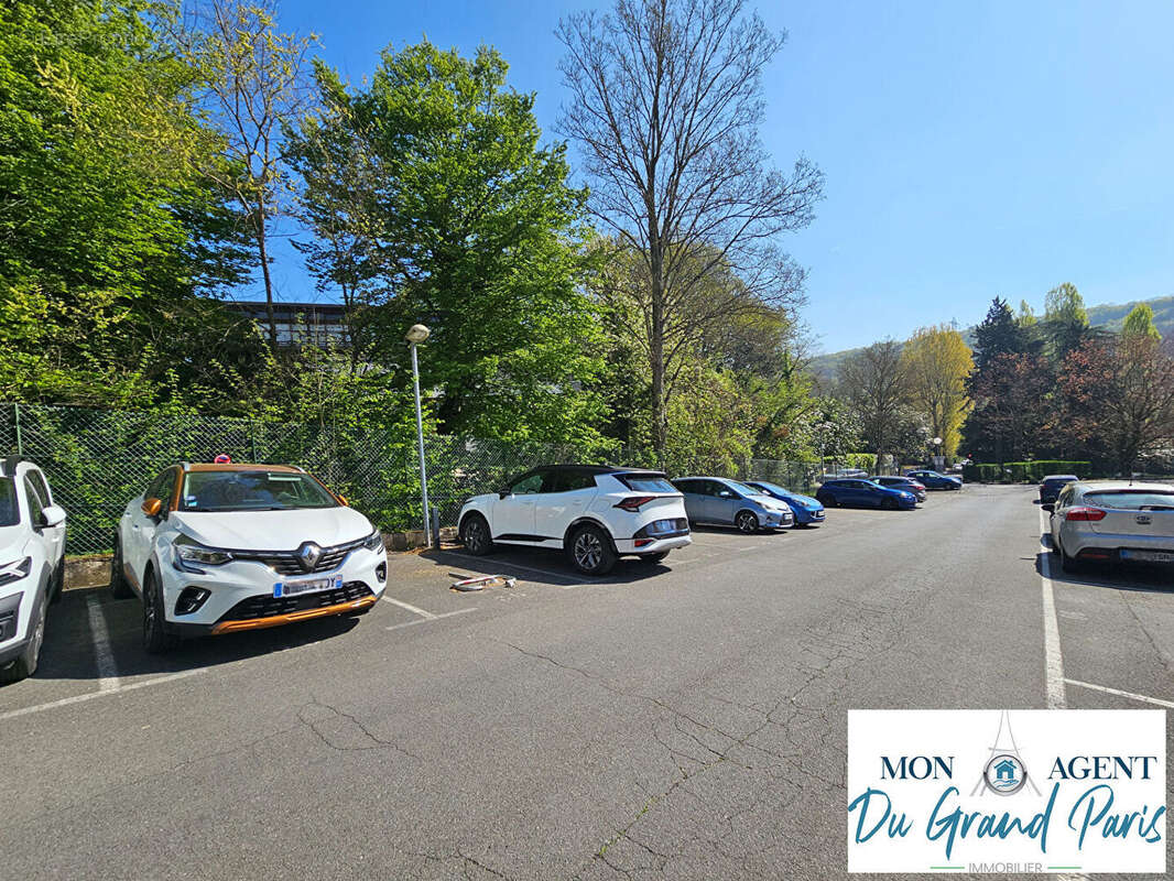 Appartement à JOUY-EN-JOSAS