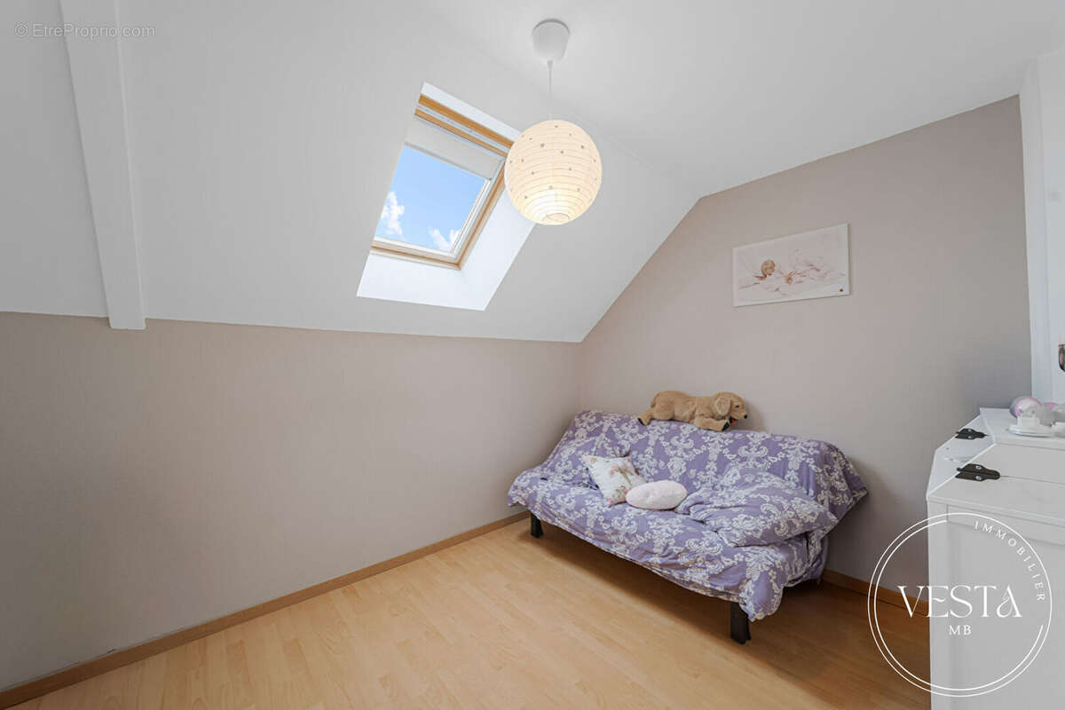 Maison à BELLENEUVE