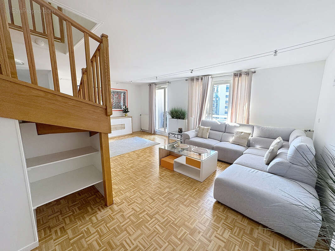 Appartement à SAINT-ETIENNE