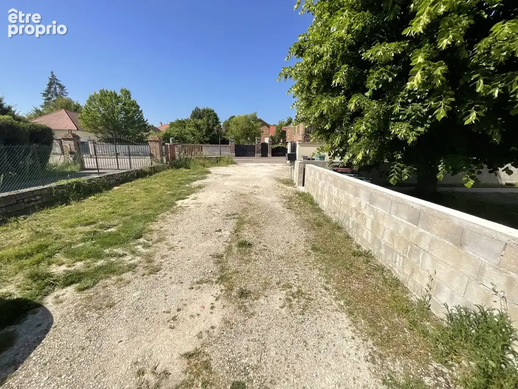 Terrain 700 m² à vendre à La Chapelle-Saint-Luc (10600) - photo 6