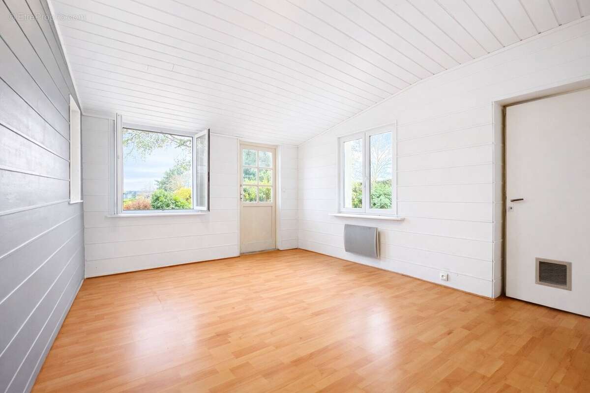 Maison à MINIAC-MORVAN