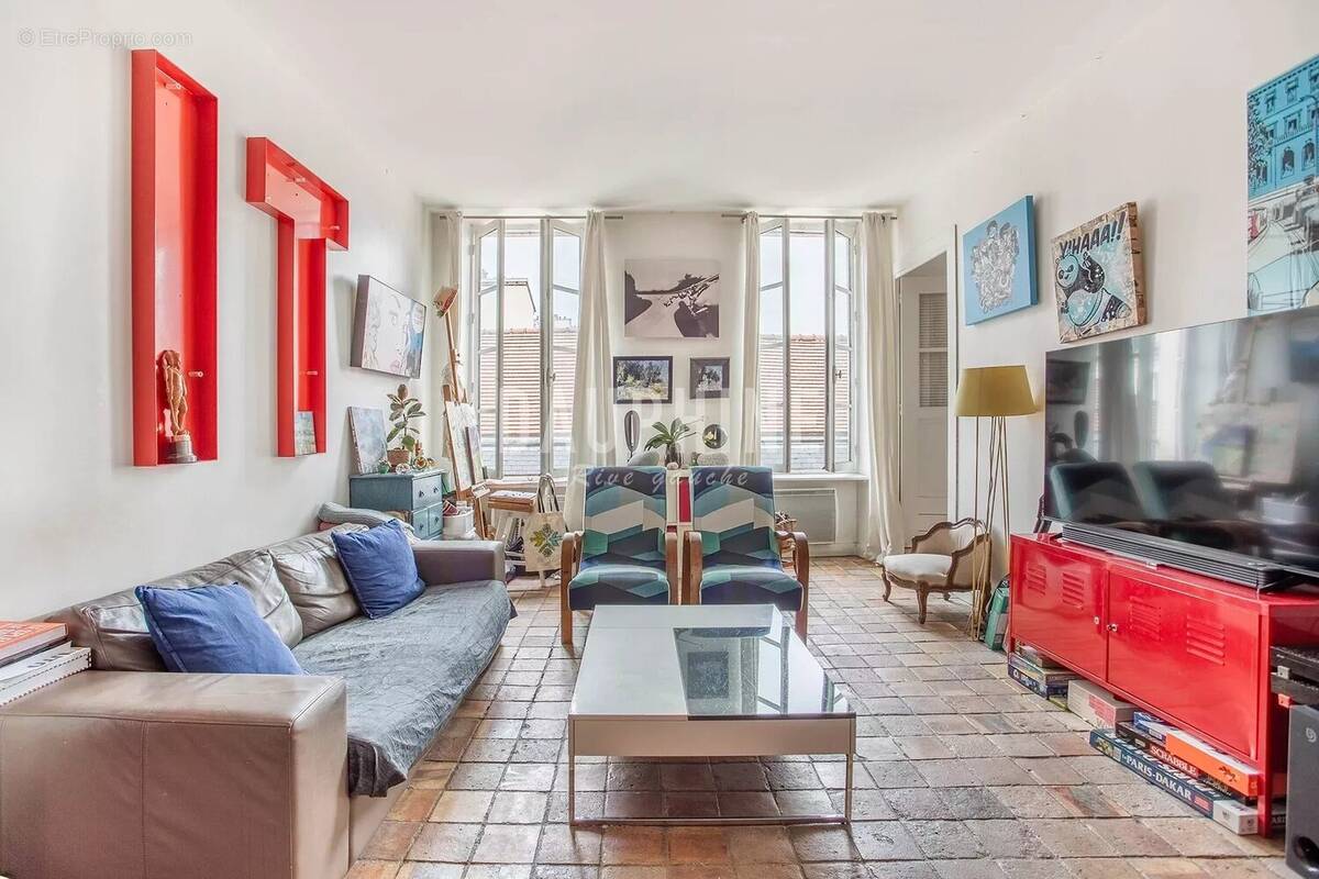 Appartement à PARIS-7E