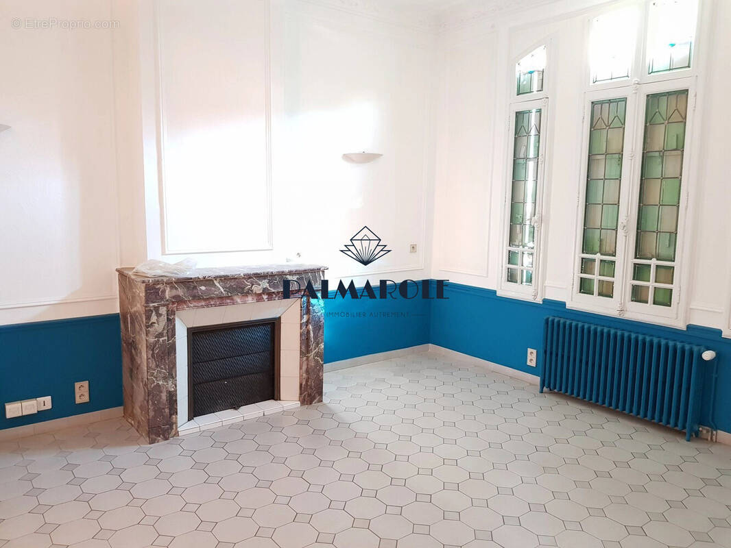 Salle - Maison à PERPIGNAN