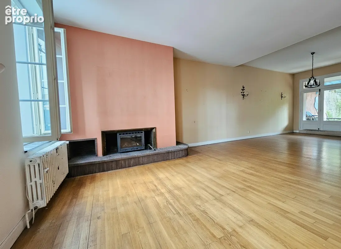 Maison bourgeoise des années 20 idéalement placée - photo 2