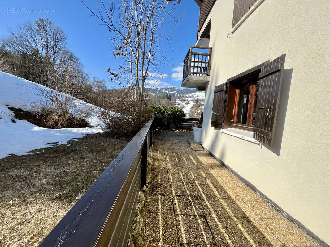 Appartement à DEMI-QUARTIER