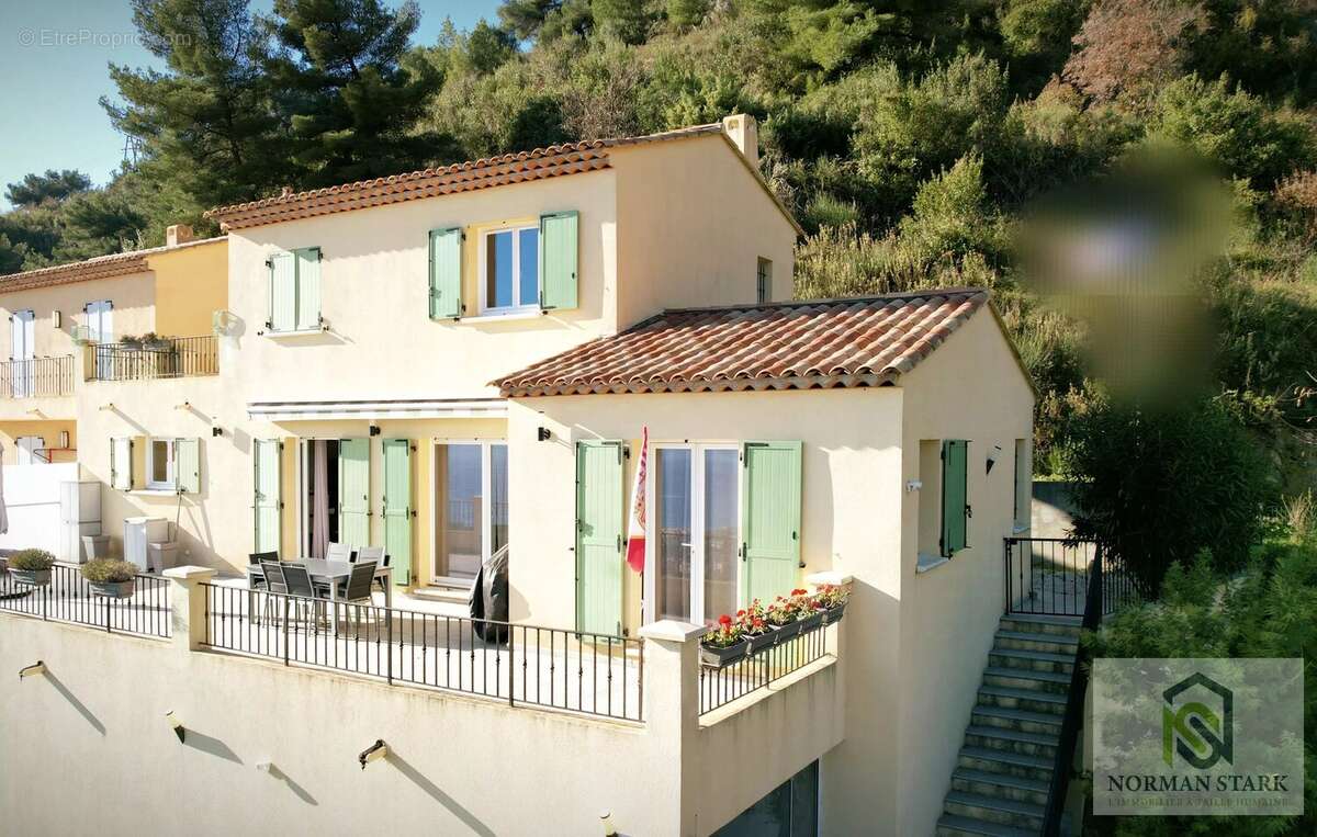 Maison à SAINTE-AGNES