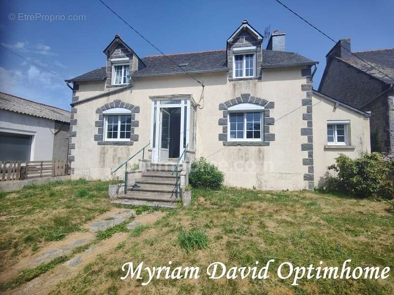 Maison à rénover de 107 m² avec jardin et garage – Proche centre-ville de Rostrenen - photo 22