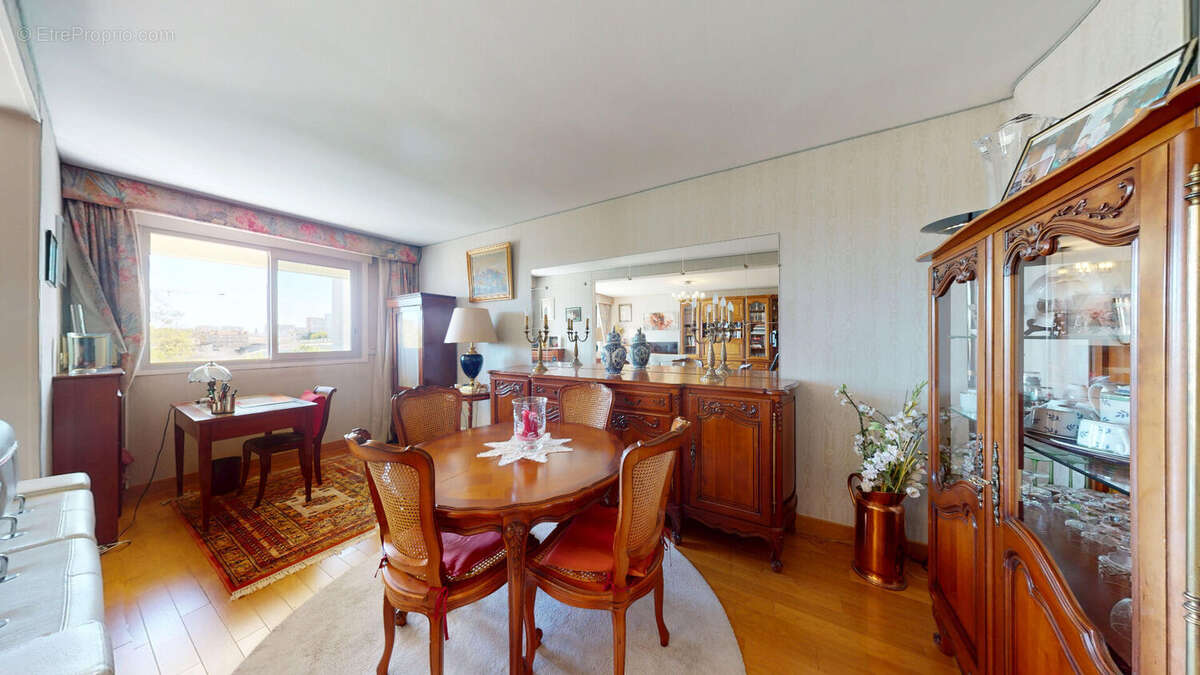 Appartement à AUBERVILLIERS