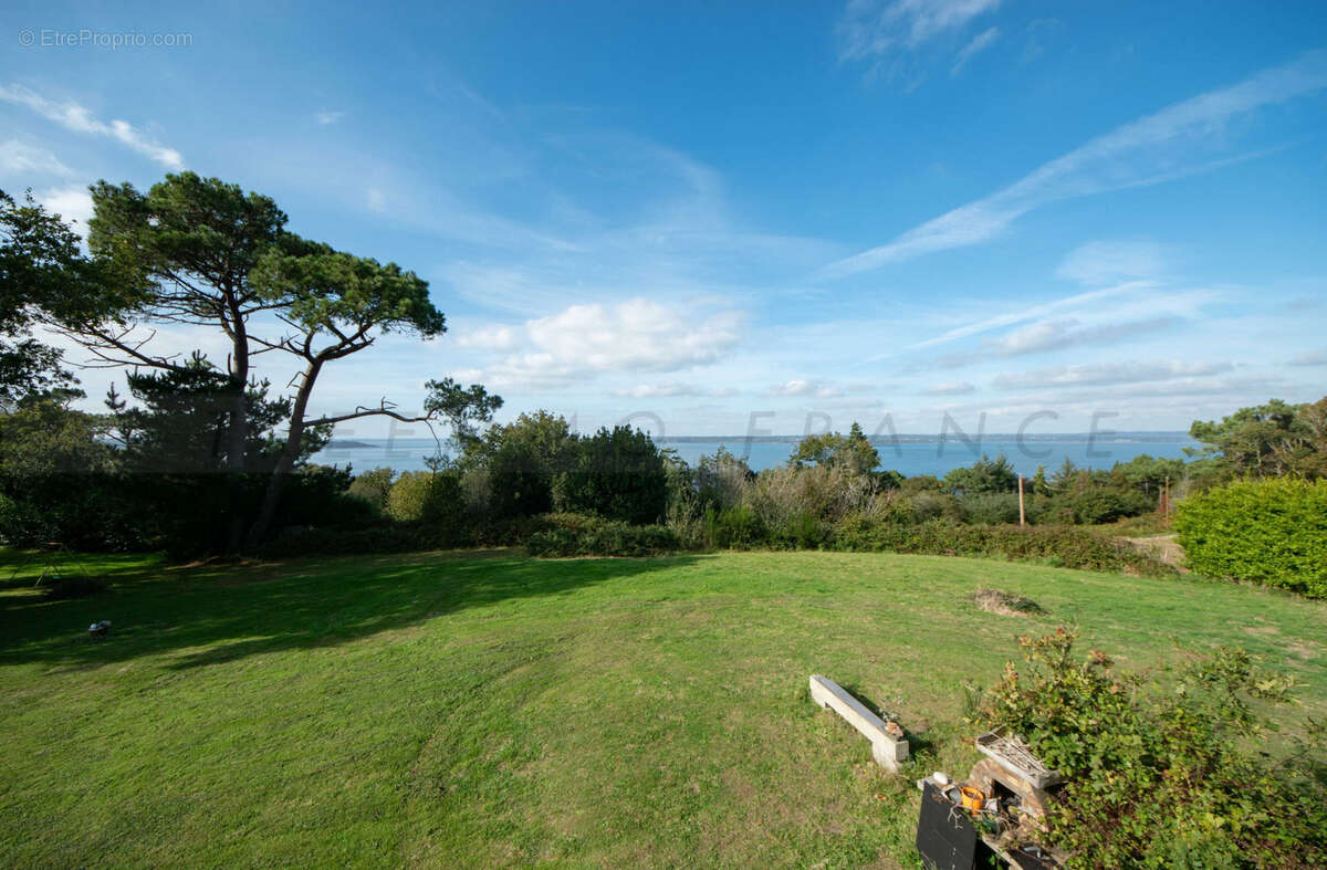 A vendre - argol - maison de 240 m2 - 6 chambres - terrain de 5500 m2 - vue mer - 599900€ - photo 7