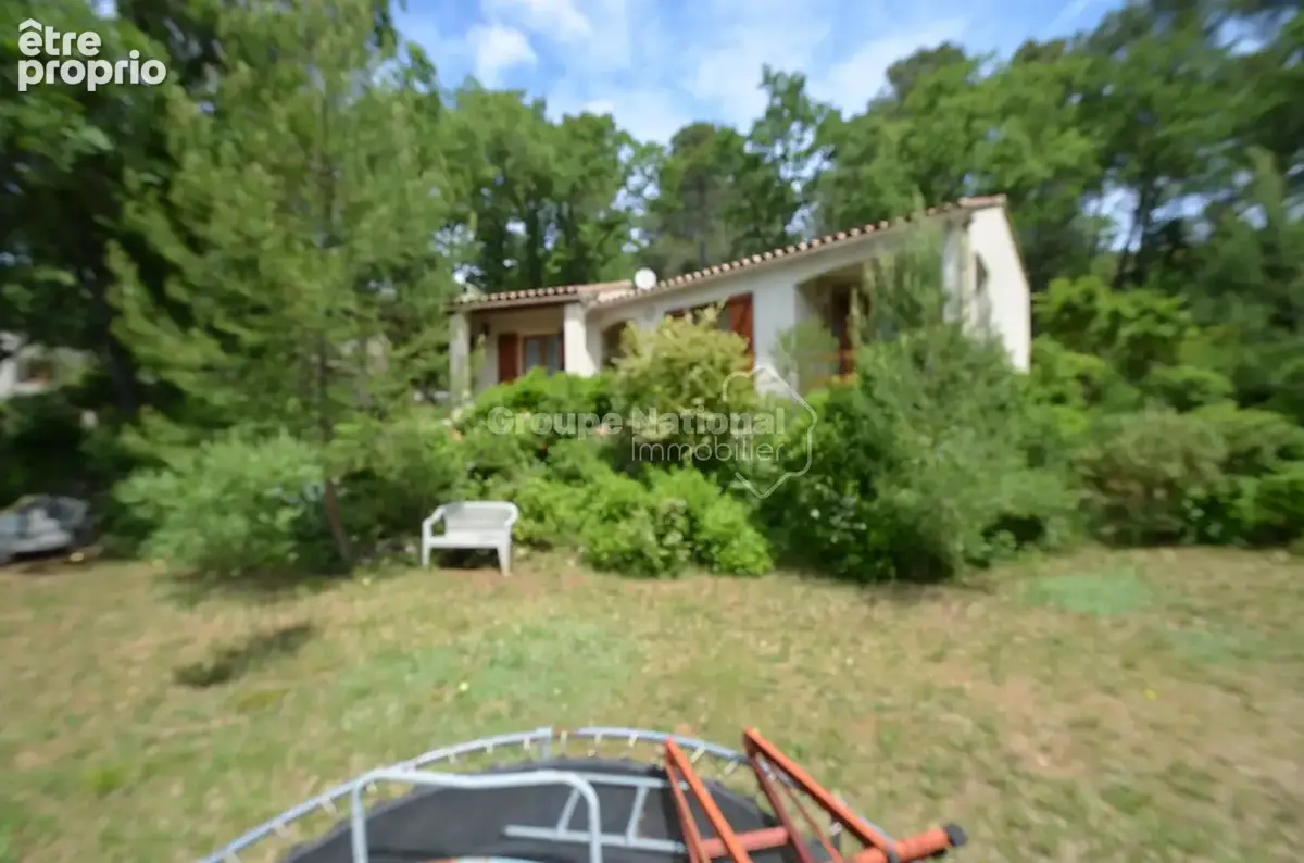 Maison à BESSE-SUR-ISSOLE
