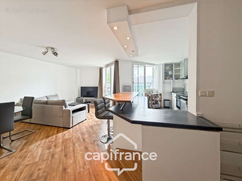 Appartement à TORCY
