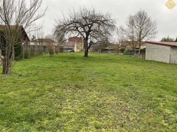 Terrain à YZEURES-SUR-CREUSE