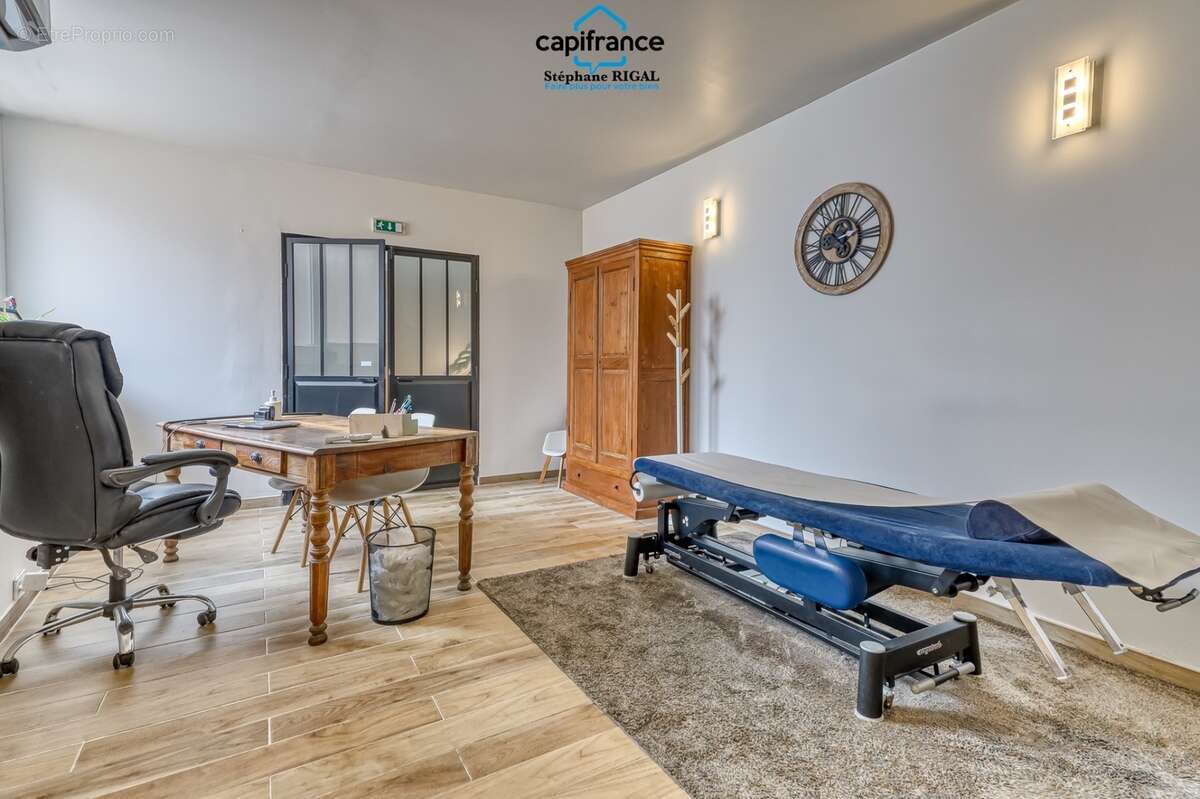 Dpt Lot et Garonne (47), à vendre FUMEL maison de ville P6 de 130 m² - Parcelle de 135m² - photo 20