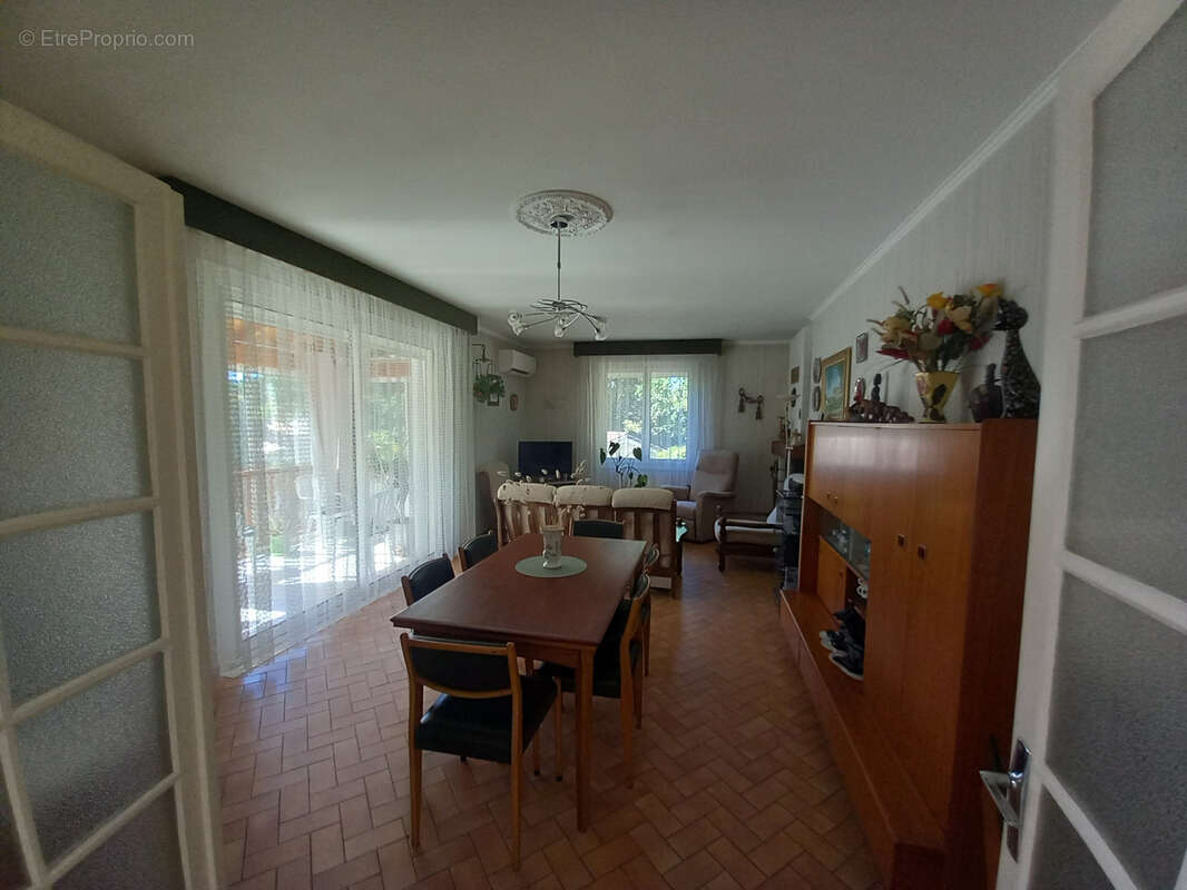 Maison à MONSEMPRON-LIBOS