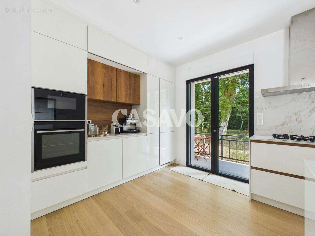 Vente Maison 5 pièces de 152m² - 33850 Léognan - photo 7