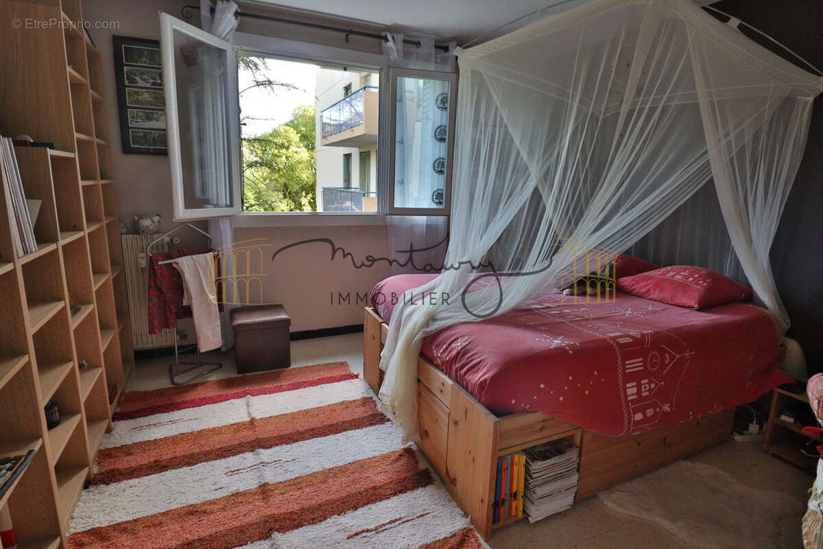 Appartement à NIMES