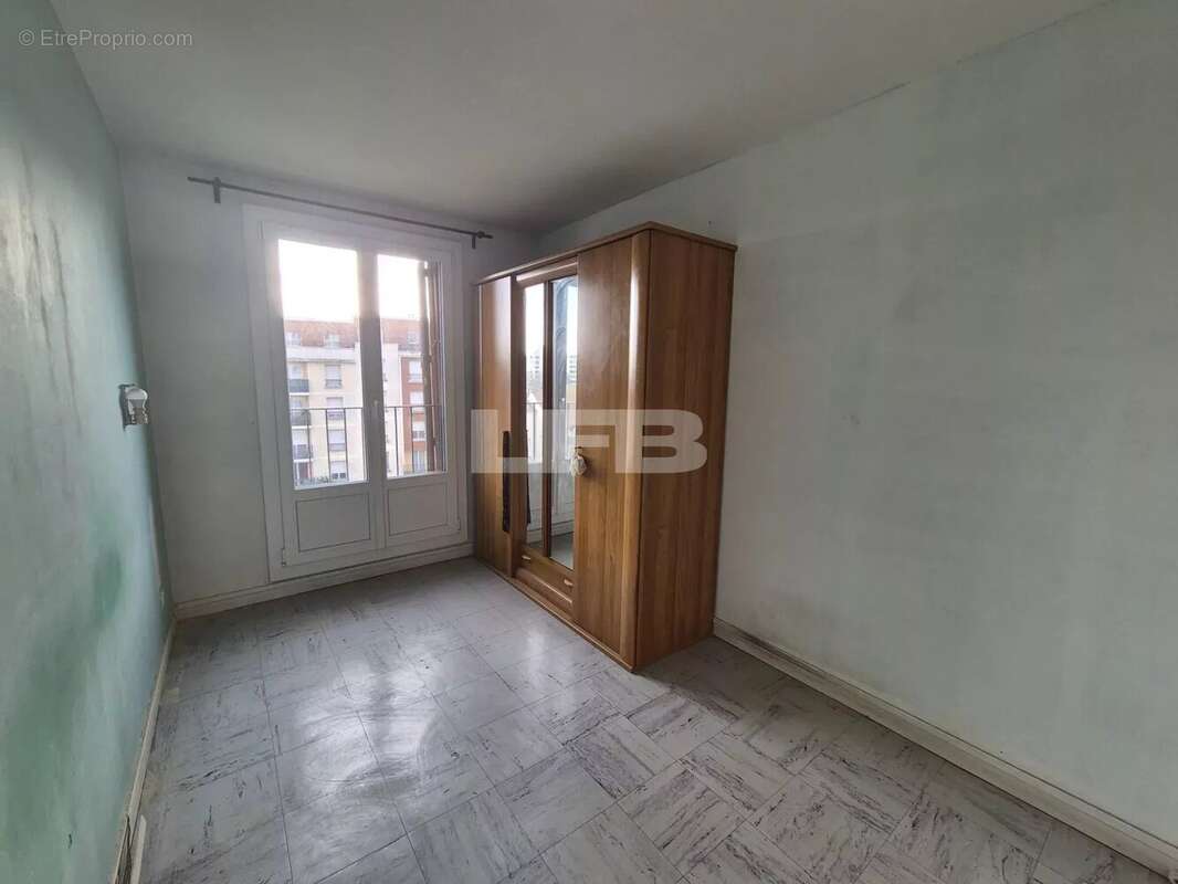 Appartement à EPINAY-SUR-SEINE