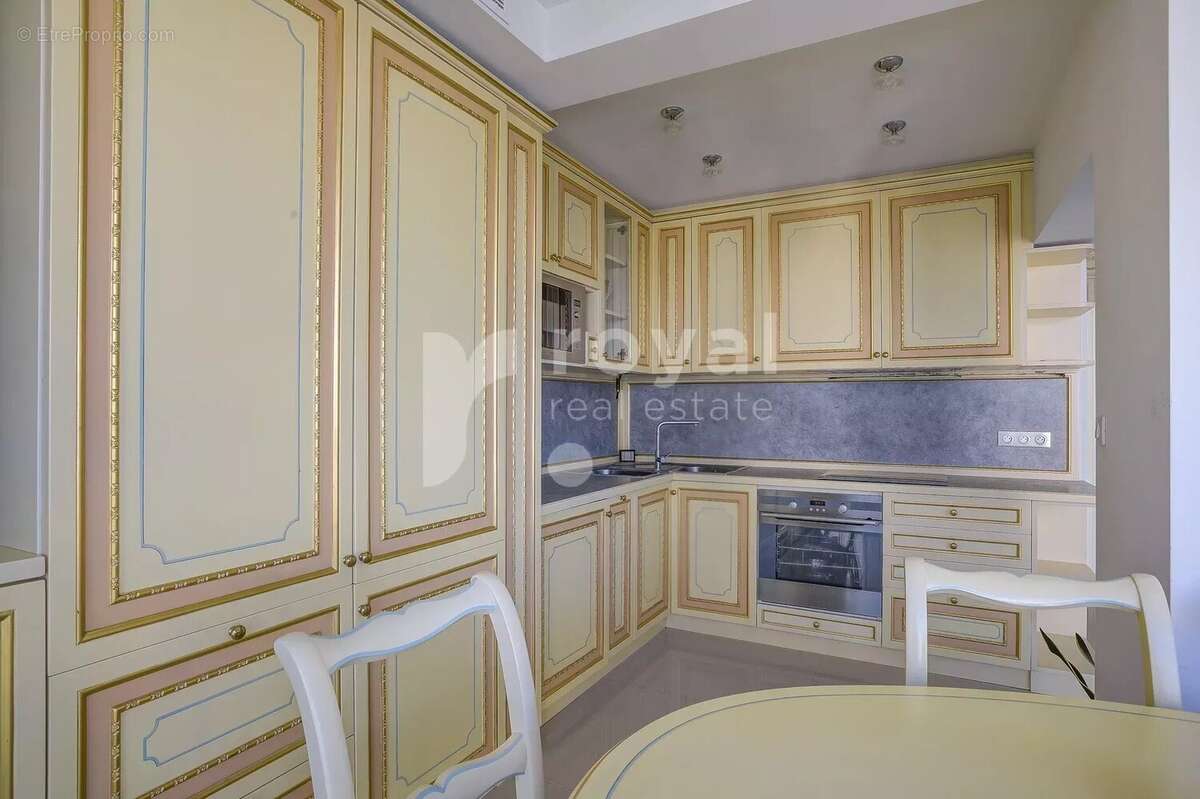 Appartement à MANDELIEU-LA-NAPOULE