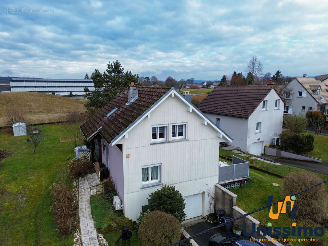 Maison à L'ISLE-SUR-LE-DOUBS