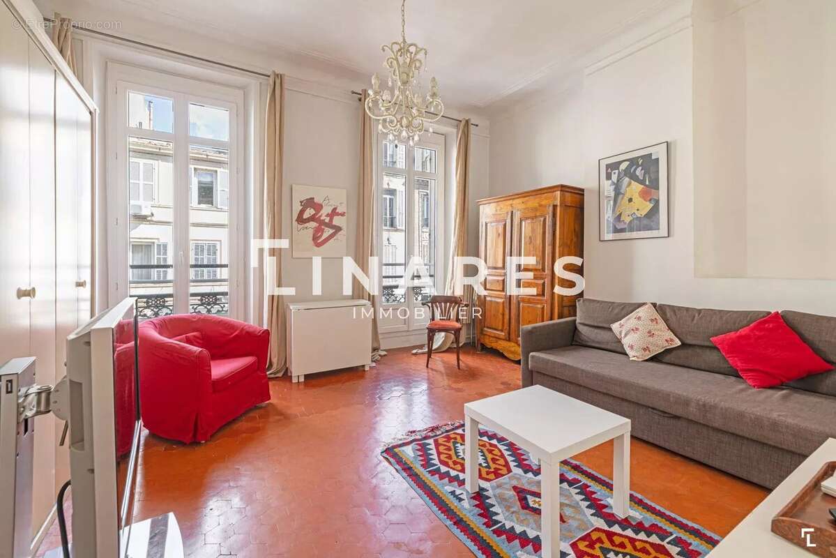 Appartement à MARSEILLE-8E