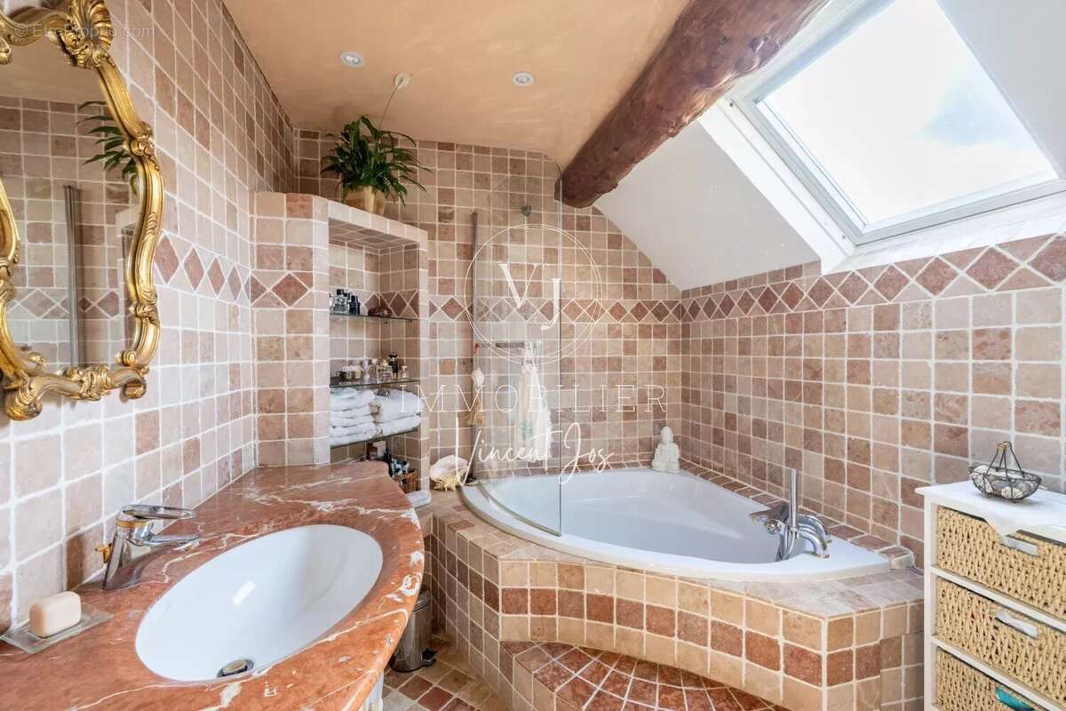 Maison à FONTENAY-SAINT-PERE