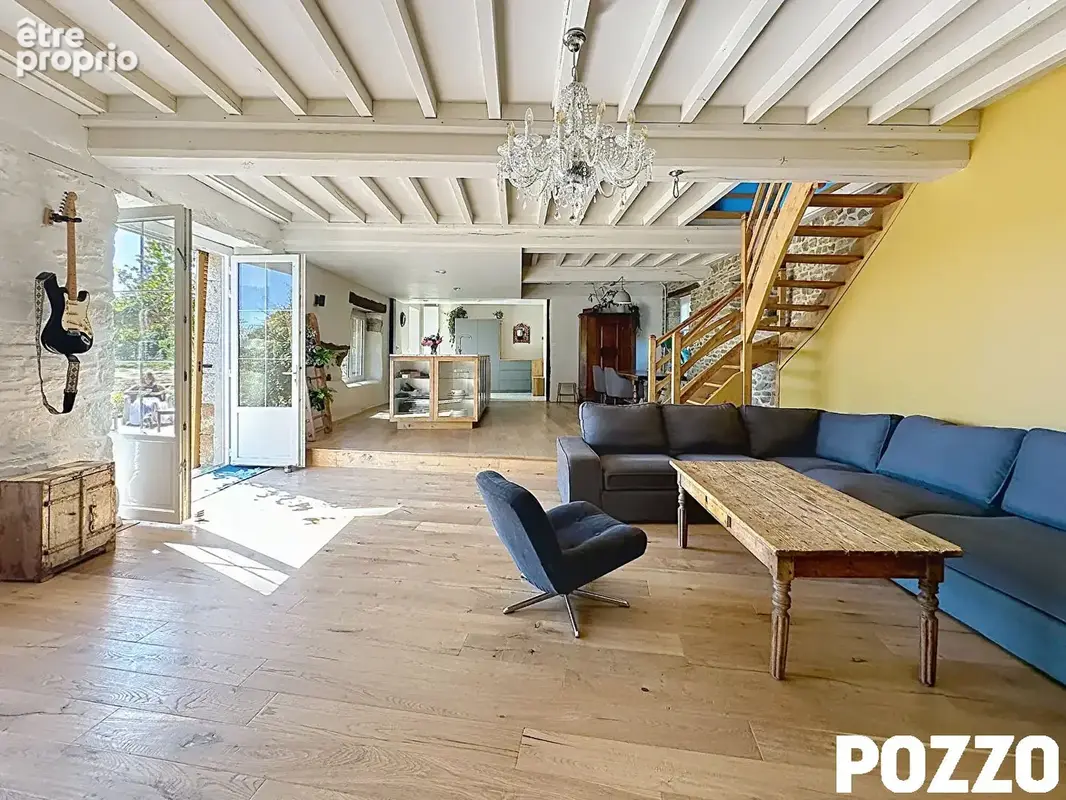 Maison en pierres du XVIIème siècle Bacilly 8 pièce(s) 286 m2 - 11929 m² de terrain - Possibilité chambres d'hotes - photo 3