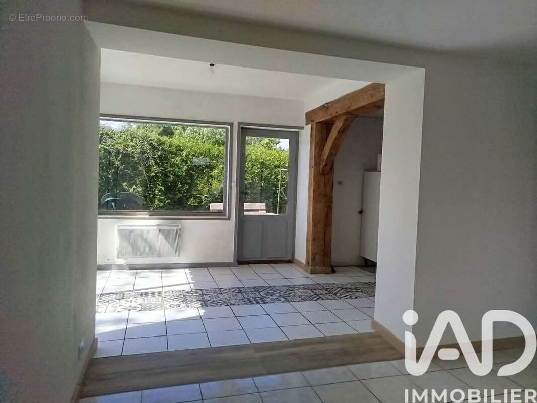 Maison 82 m² à Courbepine  - photo 4