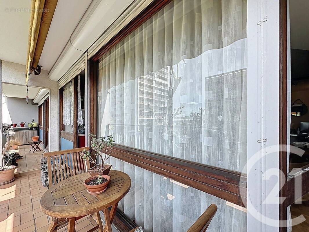 Photo 1 - Appartement à THIAIS