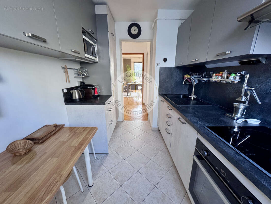 Appartement à MARSEILLE-9E