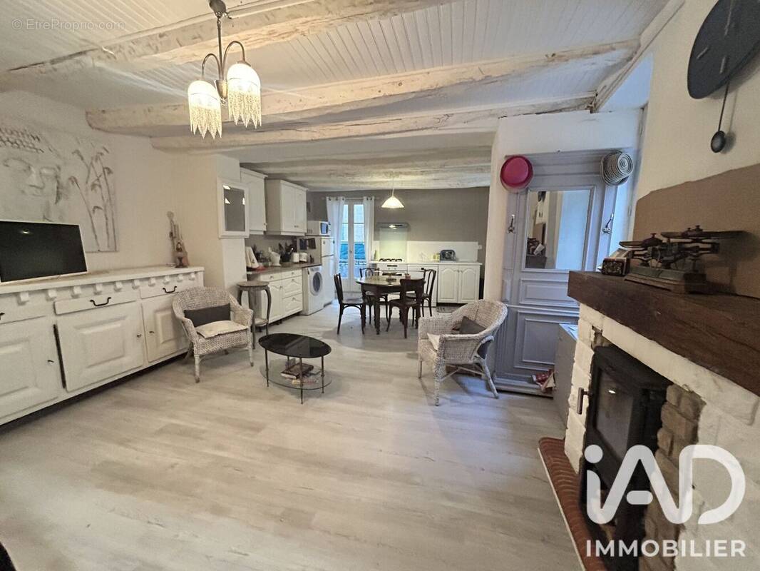 Photo 1 - Maison à CRUIS