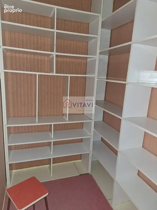 Appartement  avec 2 balcons, dressing et cave - photo 8
