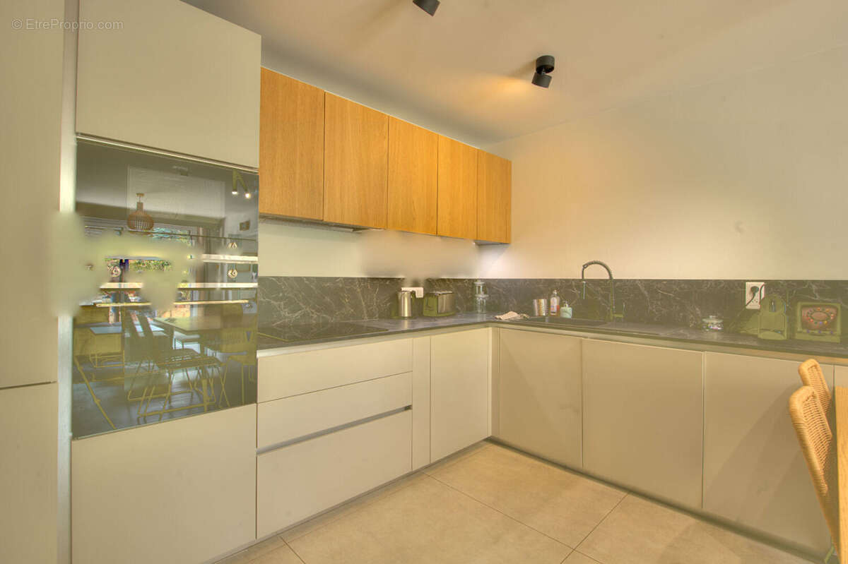 Appartement t4  90m²  rez de jardin centre ville piscine privative - photo 10